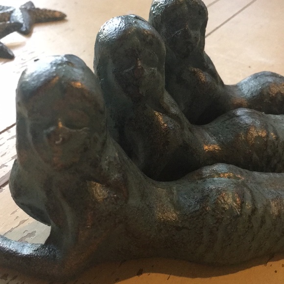 Mermaid Statue - Picture 2 of 4